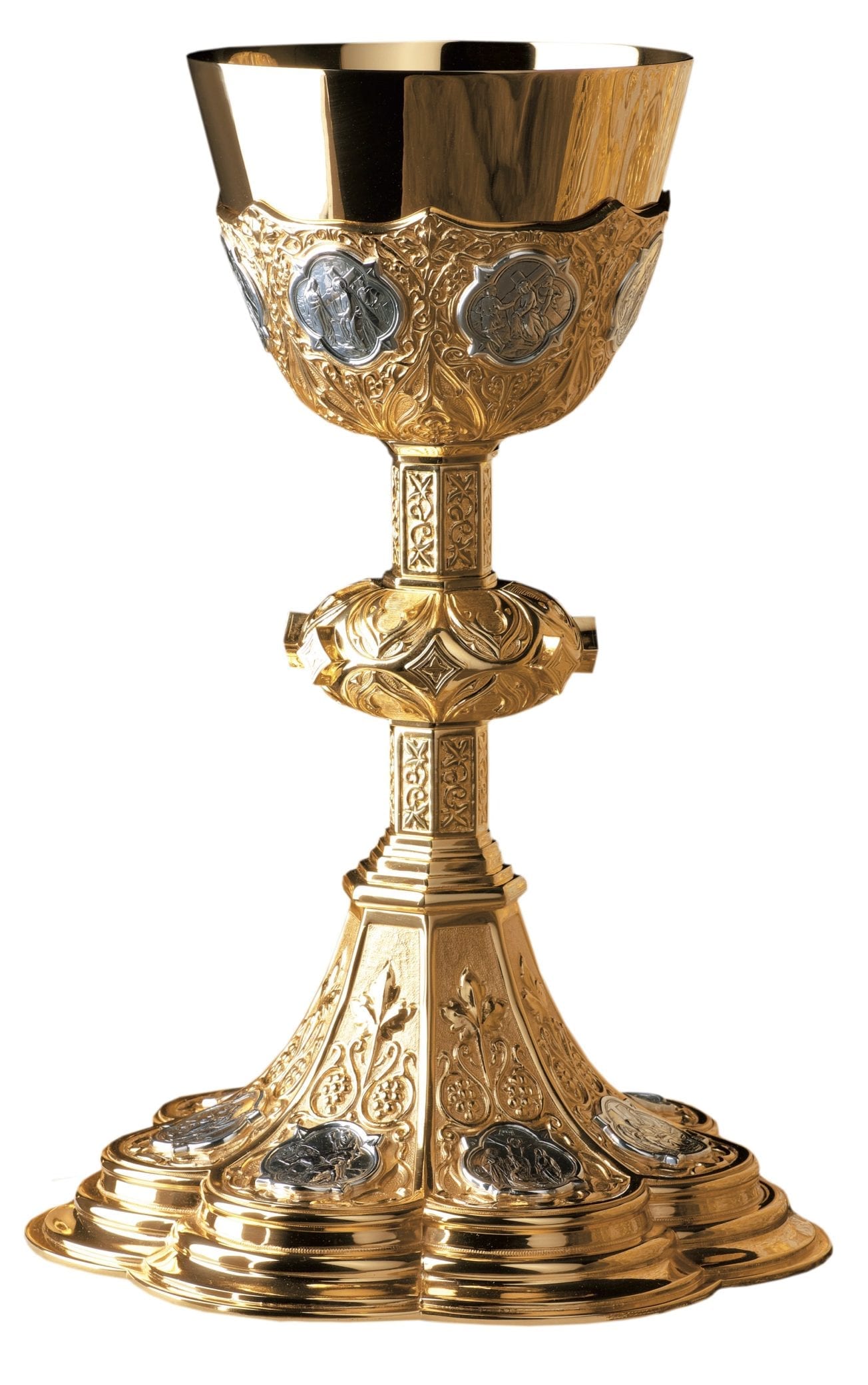 Calice gotico art 6116 1 Calice gotico via Crucis in argento 925 con interno coppa in bagno oro impreziosito da fine cesellatura e medaglioni
