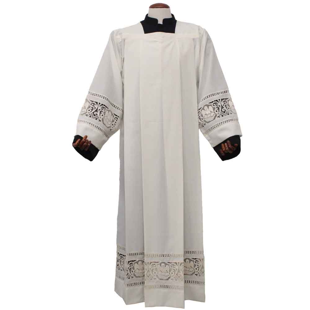 7470 Camice per sacerdote
